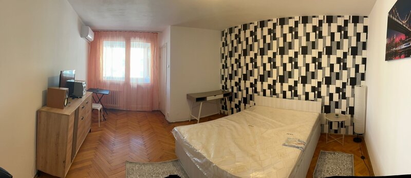 Titan, la 25 metri de parc Titan,