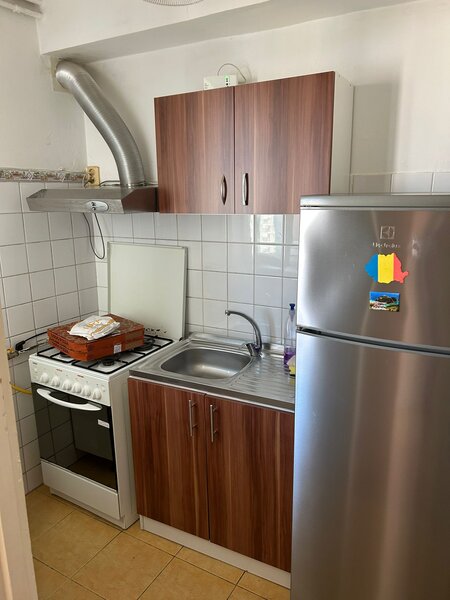 Titan, la 25 metri de parc Titan,