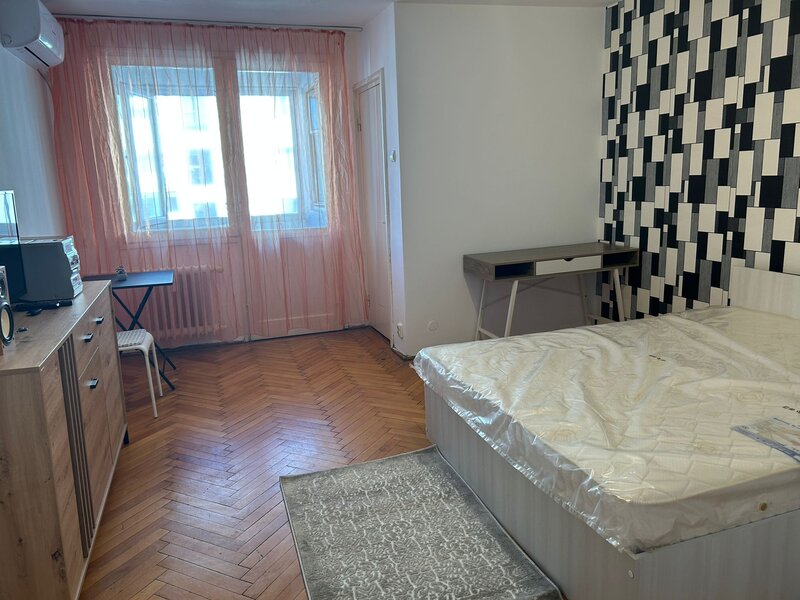 Titan, la 25 metri de parc Titan,