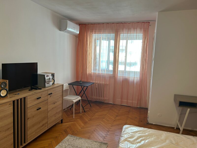 Titan, la 25 metri de parc Titan,