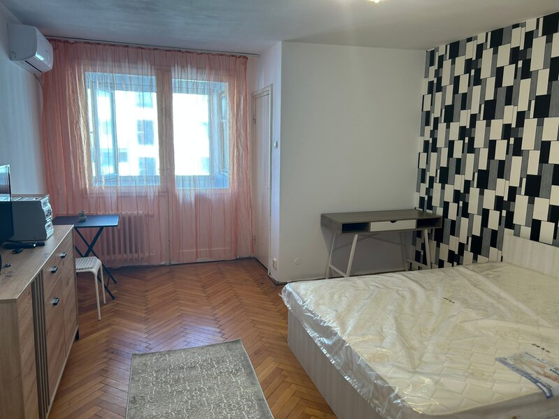 Titan, la 25 metri de parc Titan,